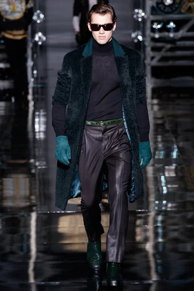 Look 22